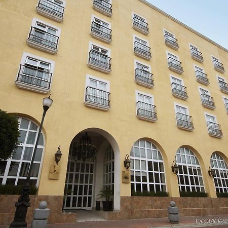 Fiesta Inn Toluca Centro Екстериор снимка