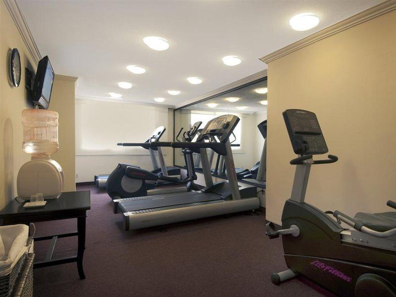 Fiesta Inn Toluca Centro Екстериор снимка